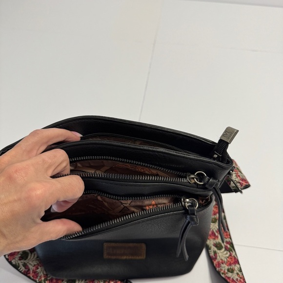 Montana West Black Crossbody Bag w/ Embroidered Strap – Vegan Leather Purse - Picture 5 of 10